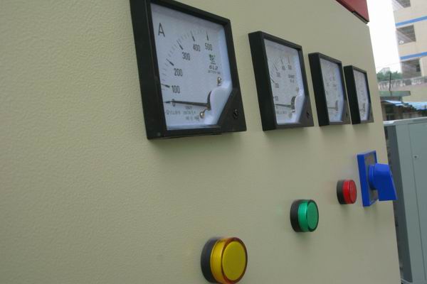 正定配电箱-3683讲讲配电箱的操作和检修步